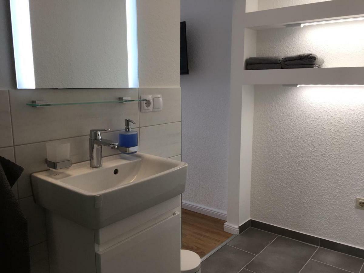 Zentral Gelegenes Ferienzimmer Moellner Seestrasse מראה חיצוני תמונה